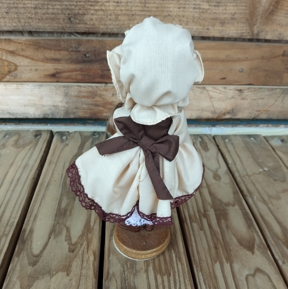 Vintage Big Eye Bradley's Wonderful World of Dolls Carrie Doll 80s - Picture 4 of 10